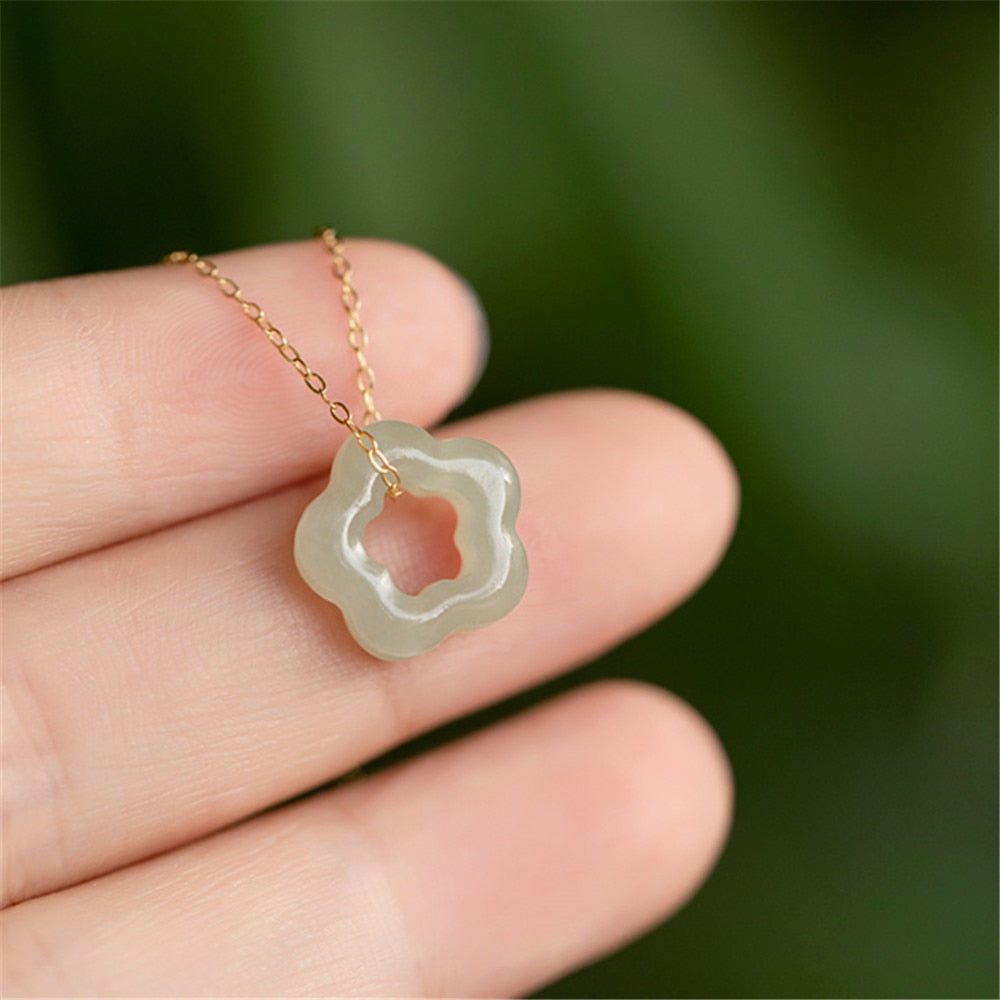 Jade Plum Blossom Necklace - Soffu