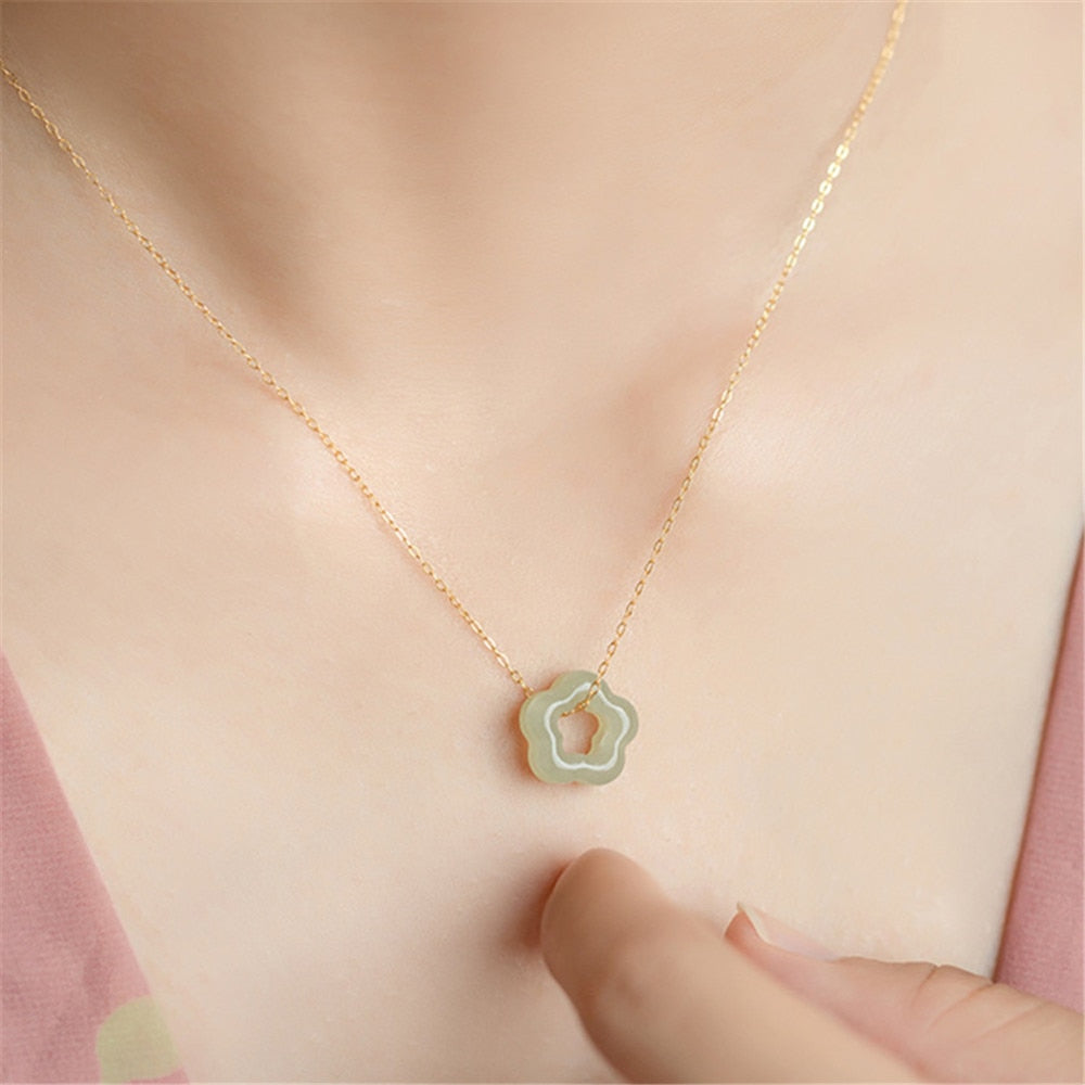 Jade Plum Blossom Necklace - Soffu